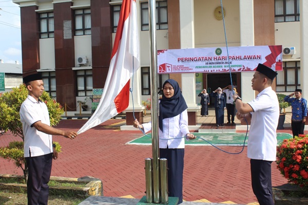uppahlawan6.jpg